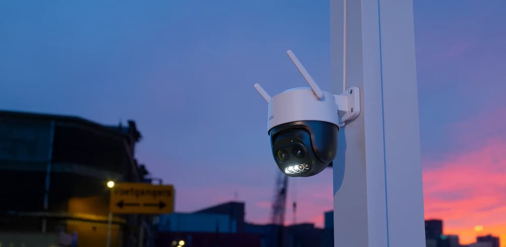 Camera zoom mixed 12x 30m thấy chữ IMOU IPC-S7DP-5M0WEZ 5MP(Cruiser Z 3K) + Thẻ 64gb4